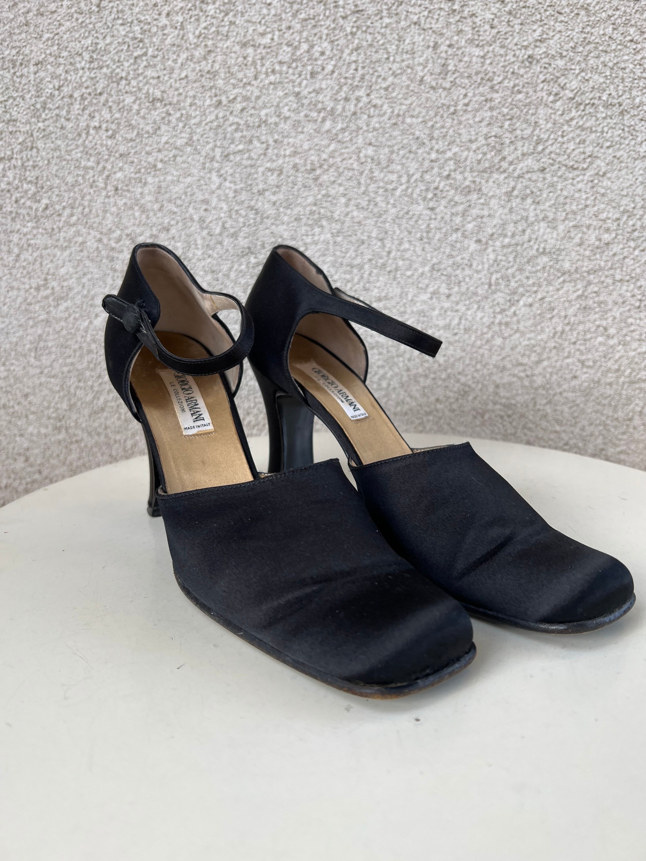 Vintage Designer Giorgio Armani Formal Heels Shoes Black  display picture 3