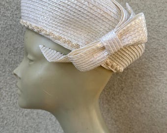 Vintage Jack McConnell White Straw Millinery Hat Bow Rhinestone Vintage Jack Mcconnell White Straw Millinery Hat Bow  main image 3