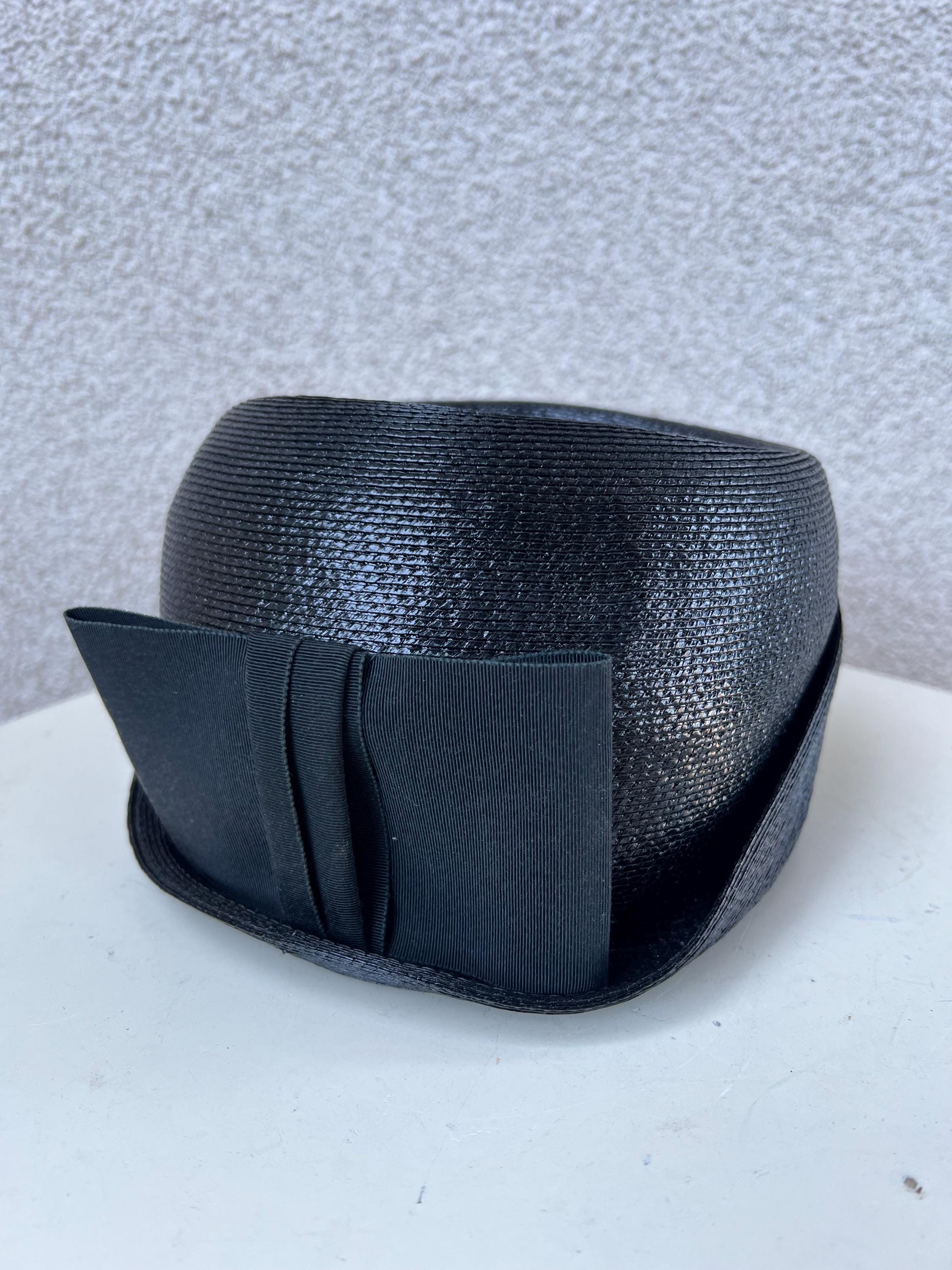 Chic vtg Black cloche straw Women\'s Hat bow by Otti Moll fits 21” Vintage Black Cloche Hat Straw With Bow 21” by Otti Moll CA  main image 3