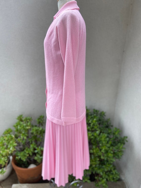 Vintage 1960s soft pink sponge type knit dress w … - image 3