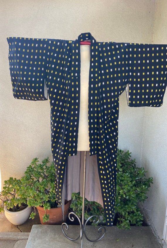 Vintage traditional Japanese Kimono black with ye… - image 6