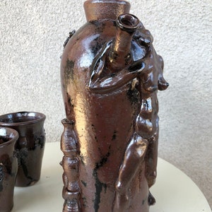 Vintage funky art pottery wine decanter pitcher with 3 cups tribal nude theme brown pottery signed M Hess 1981 image 6