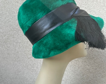 Sombrero de pescador de fieltro de piel sintética verde bosque vintage, talla 21,5”, Sears Fashion Millinery