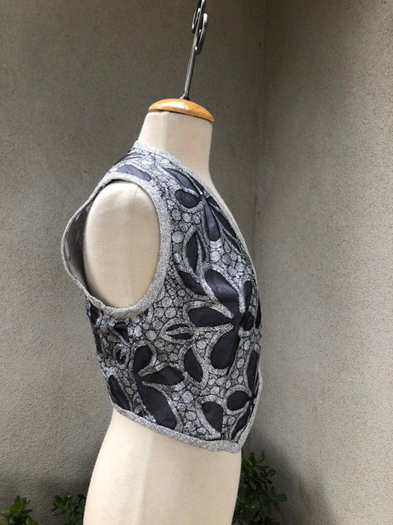 Vintage Glam Mod short bolero vest Metallic silver grey floral print lined by Lilli Russell Lakewood Denver Sz M