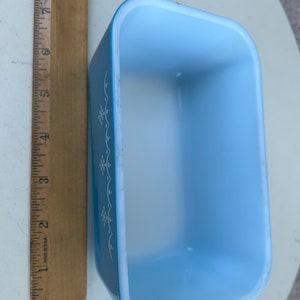Vintage blue Pyrex small rectangular milk glass baking pan white snowflake 0502 1.5 pt image 7