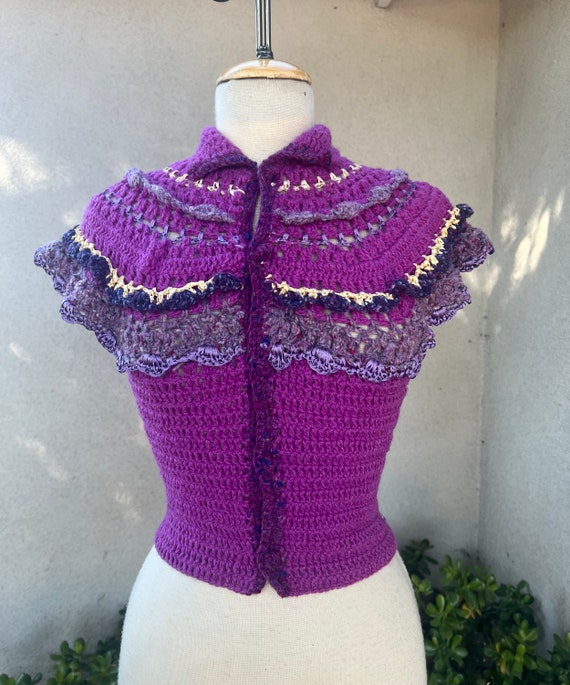 Vintage boho hand knit crochet vest top purples s… - image 1