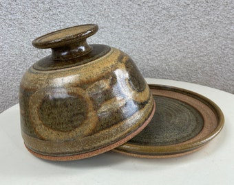 Vintage bohemian browns pottery cheese plate set with dome signed size height 6” x 8”
