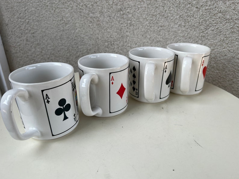 Vintage kitsch ceramic mug set 4 playing cards theme holds 10 oz image 3
