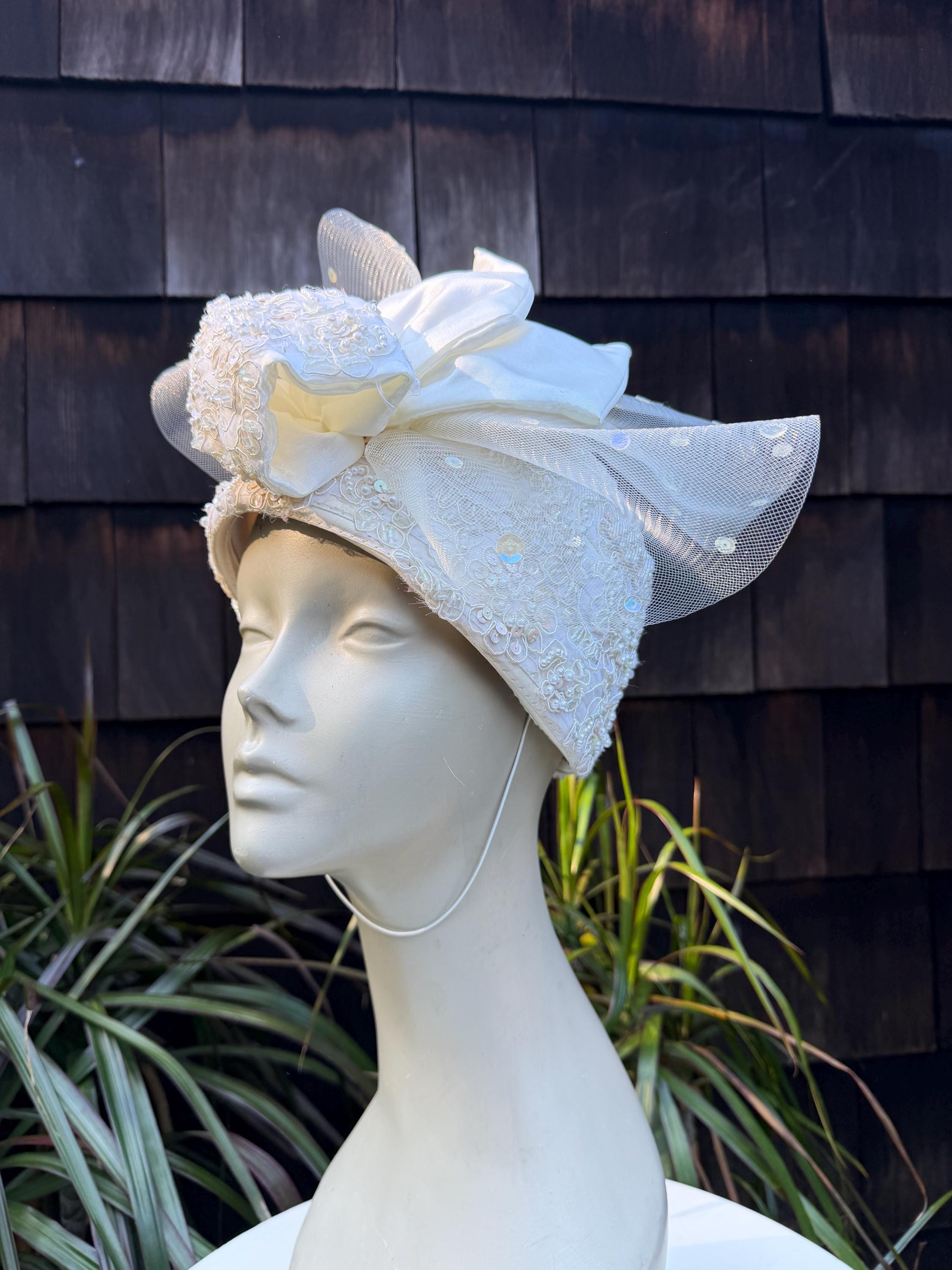 DESIGNER 1950s\' IRIDESCENT SEQUIN AND BEADS COCKTAIL HAT Vintage 1950s Cocktail Hat Beaded w Pearls and Rhinestones  main image 4
