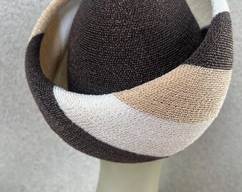 Vintage halo style brown tan white stripe toquilla straw hat by Ronee Designs M Vtg Church Hat Ronee Halo Big Brim Toquilla Straw Brown  main image 3