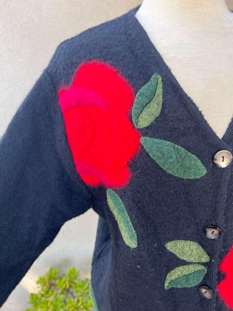 Vintage Susan Bristol boho wool cardigan black with red flowers Sz S image 3