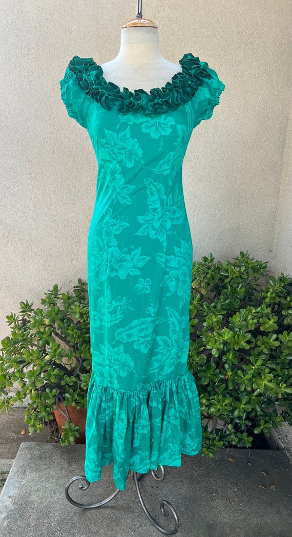 Vintage Hawaiian luau dress floral green tones ruf