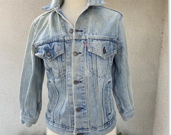 Vintage Unique Levi’s Blue Jean Jacket Distressed Sz 3/4 Sleeve small or medium