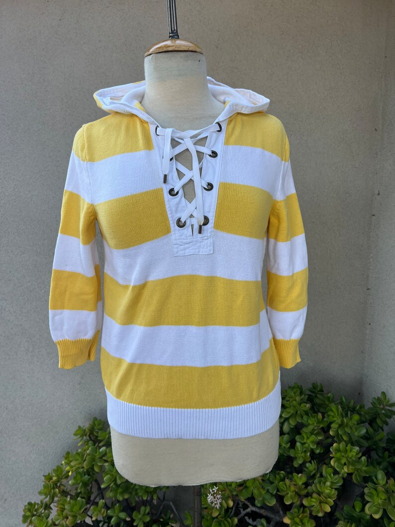 Vintage Ralph Lauren striped yellow white top lace up neckline hood sz S imagem 1