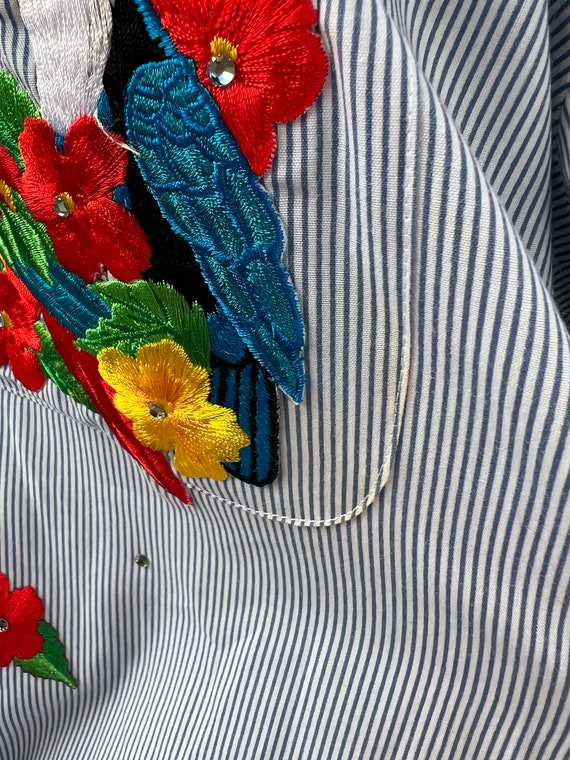 Vintage kitsch shirt blouse embroidered birds Sz … - image 10
