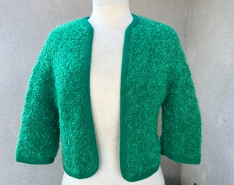 Vintage 1960s emerald green sweater short cardigan knobby knit Small Bullock’s