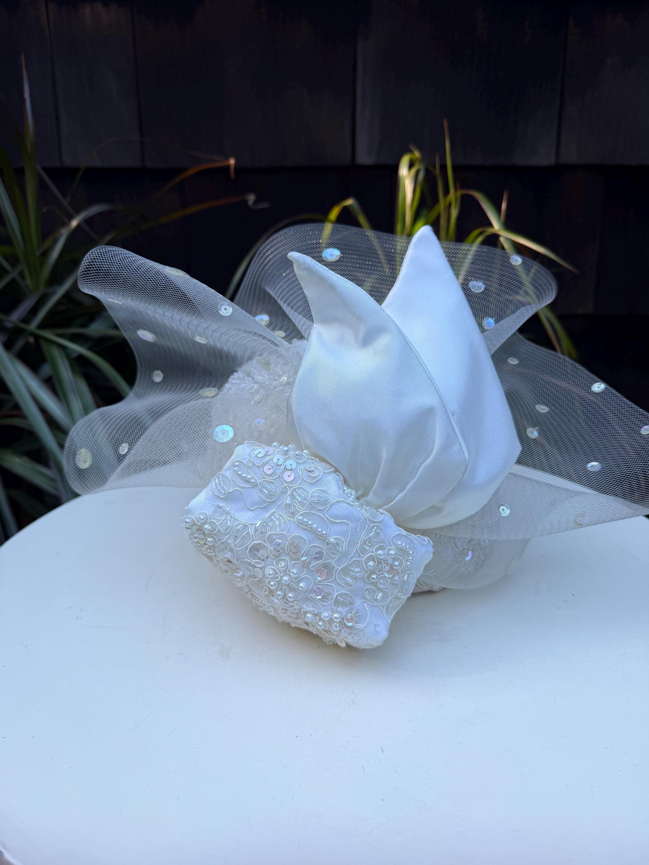 Vintage wedding cocktail hat white cap sequins beads bow 22.5” Whittall & Shon Vintage Wedding or Cocktail Hat White Cap Sequins Beads Bow  main image 2