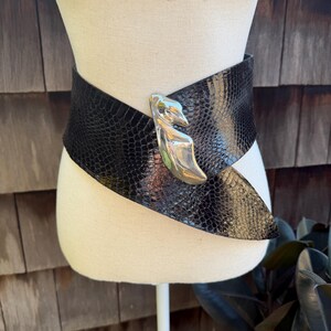 Vintage Gold Tone Belt Multi Stands Fits 30” by Christian  display picture 3