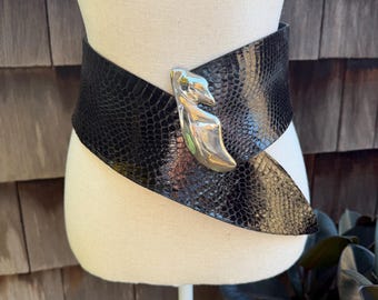 Vintage Glam Belt Golden Mesh With Cross Amber Tone  display picture 3