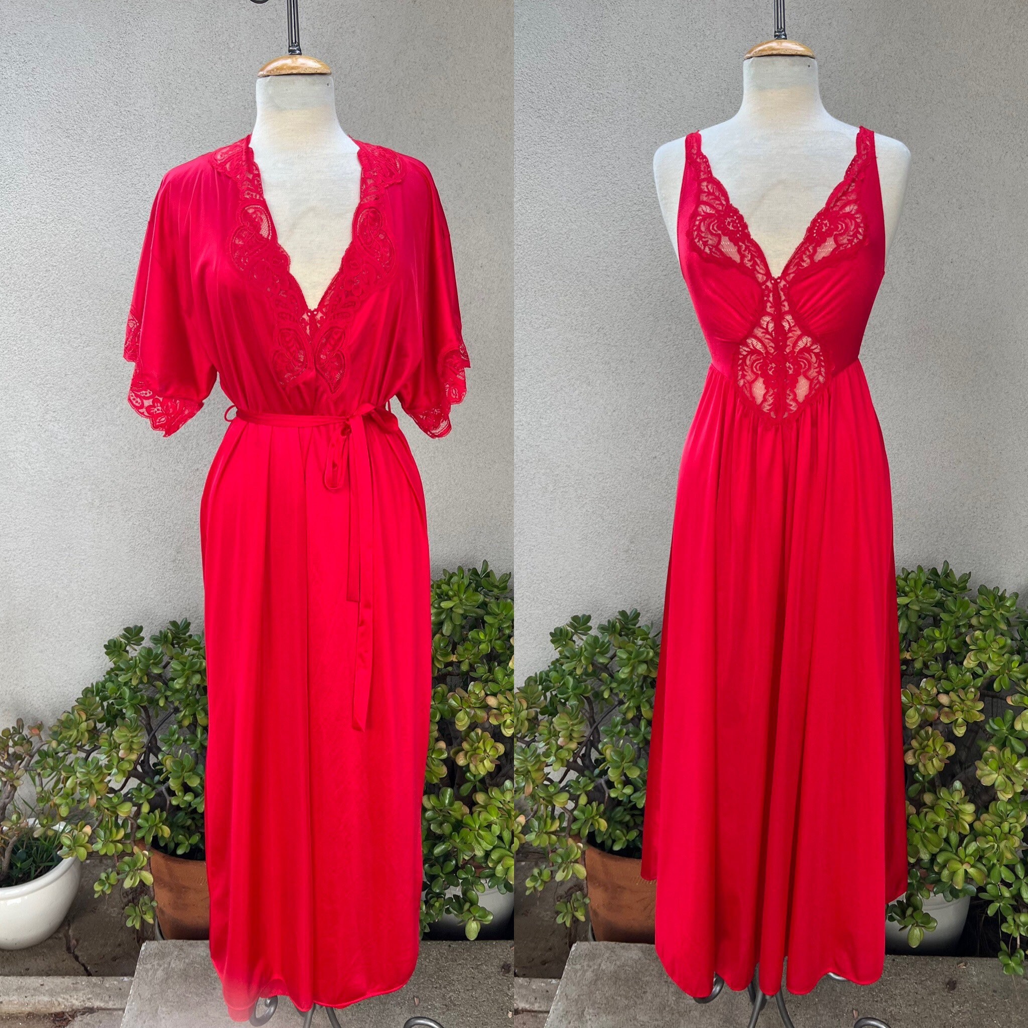 Vintage peignoir lingerie set robe gown hot red nylon by Olga size S/M Lace trim 