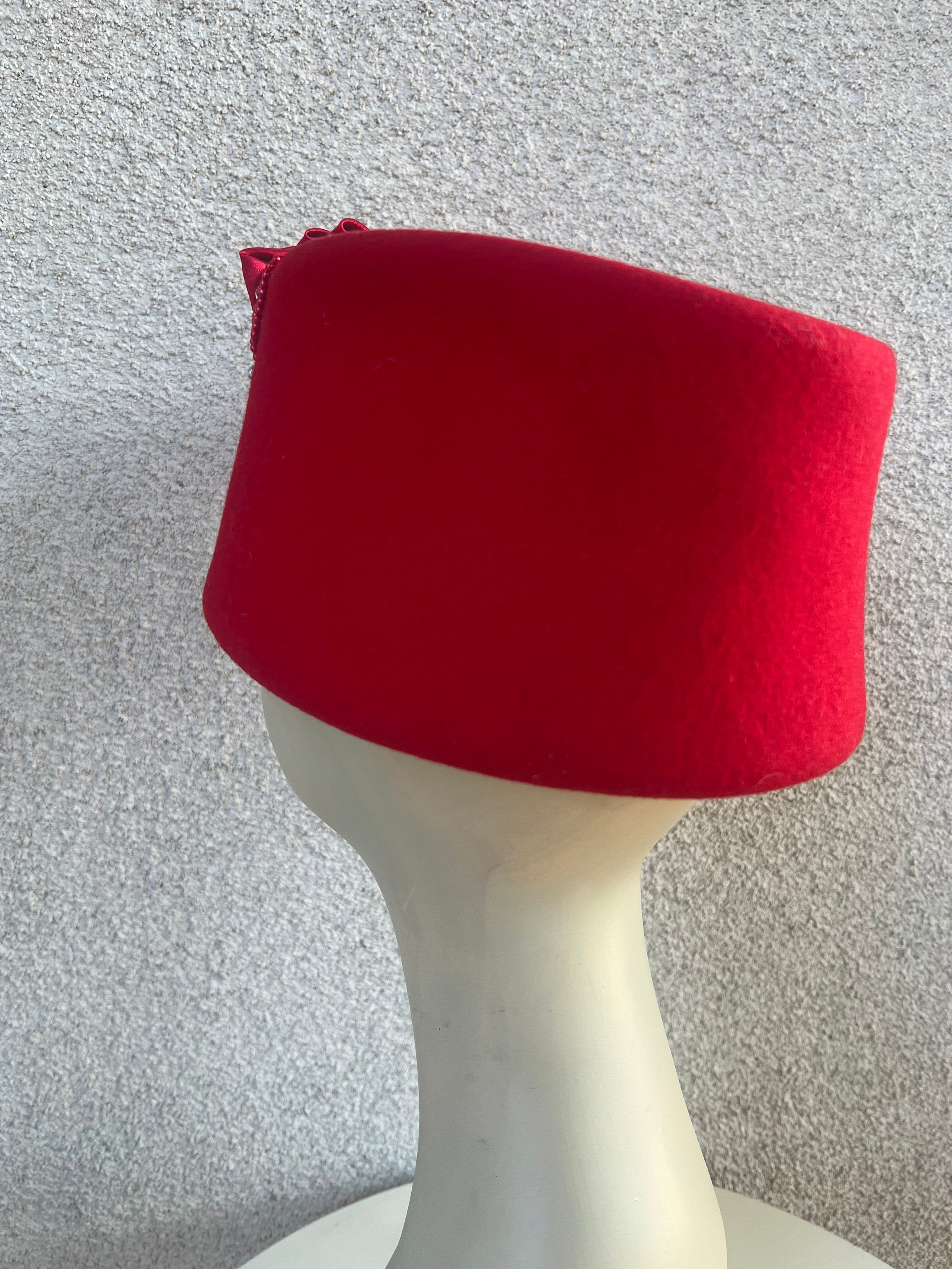 Vintage Red Pillbox Hat - Bold Red Wool Felt Vintage Red Pillbox Hat: Wool Felt, Beads, Feathers - Mr  main image 3