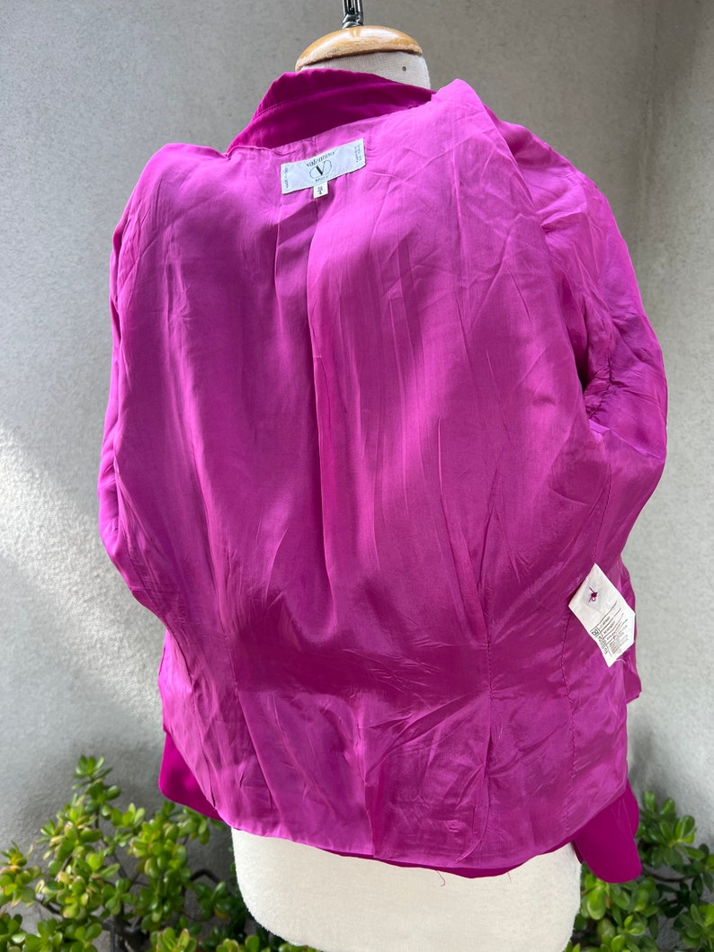 Vintage 80s fuchsia pink wool blazer jacket by Valentino Miss V Sz 38 4 image 9