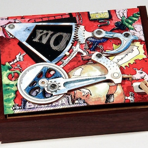 The Ambigulator MechaniCard - escultura cinética de mesa e autômato de scanimação