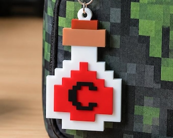 Pixel Potion Keychain STL-Datei-Bundle | Retro 8-Bit Alphabet Rucksackanhänger 3D Druck Download | Gamer Gepäck Anhänger Buchstaben & Symbole