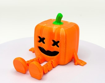 Articulated Pumpkin Fidget Toy, 3D Printed Halloween Decor, Cute Ghost Shelf Sitter, Sensory Toys for ADHD, Pocket Pumpkin Man Autumn Gift
