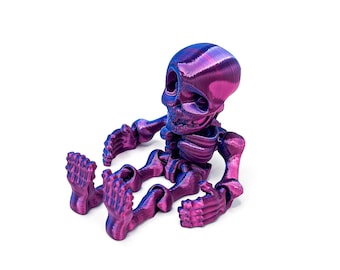 3D Printed Articulated Skeleton Fidget Toy - Flexi Cute Skull Model - Glow in the Dark Gothic Desk Toy - Sensory Stress Relief Spooky Gift