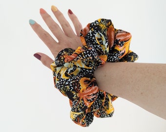 Floral print extra large cotton scrunchie hair tie