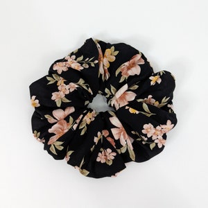Elastico per capelli extra large con stampa floreale rosa e nero