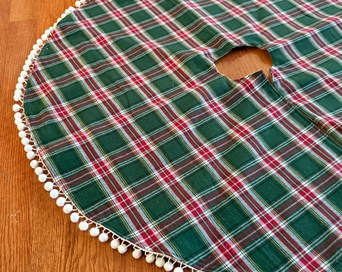 Ready To Ship 42" Tartan Plaid Cotton & Natural Burlap Tree Skirt with Pom Pom Trim- White, Green and Red Flannel- Farmhouse Holiday Decor