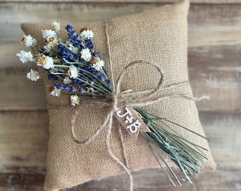 Almohada de arpillera para portar anillos con lavanda seca y ammobium - Mini margaritas - Arpillera natural o marfil - Personalizable - Mini ramo seco - Recuerdo