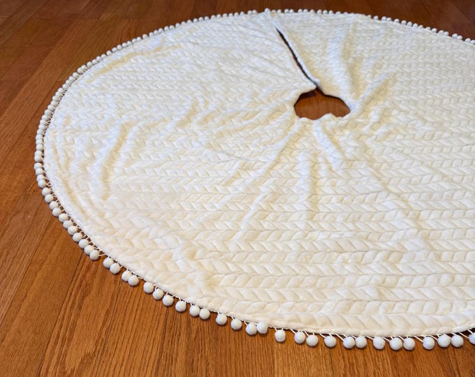 Ready to Ship 50" Ivory Faux Fur Herringbone Grooved Christmas Tree Skirt with Pom Pom Trim- Lined With Textured Linen- Plush Holiday Decor