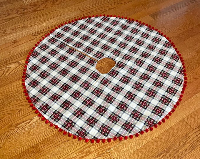 42" Plaid Flannel & Natural Burlap Tree Skirt with Pom Pom Trim- White, Green and Red Cotton Flannel- Rustic Farmhouse Holiday Decor