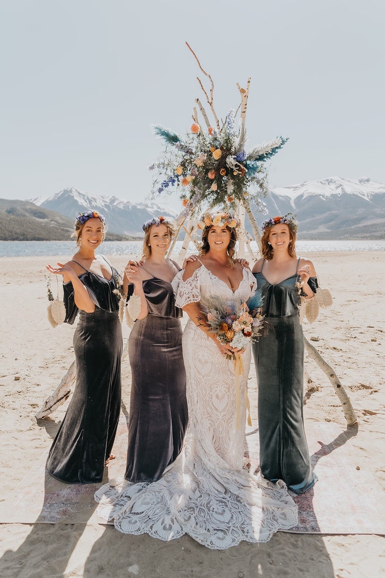 Bridesmaid Macrame Hoop with Dried Bunny Grass Eucalyptus or Natural Palm Spears TWO DESIGNS Available-Bouquet Alternative-Boho/Hippie image 4