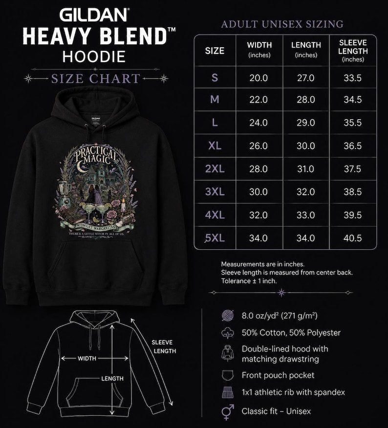 Op de afbeelding: Een zwarte Gildan Heavy Blend hoodie met een afbeelding en de tekst Practical Magic en Midnight Margaritas. De afbeelding bevat een maattabel met afmetingen in inches voor de maten S tot 5XL, inclusief breedte en lengte.