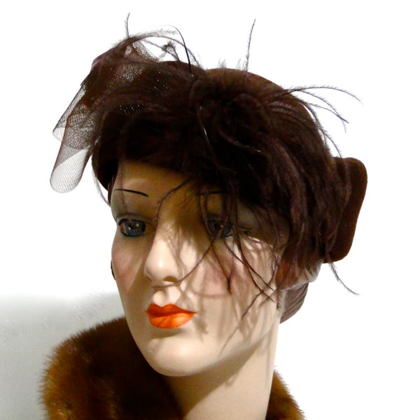 Vintage Ladies Hat Brown Felted Wool Marabou Feathers circa 1970s