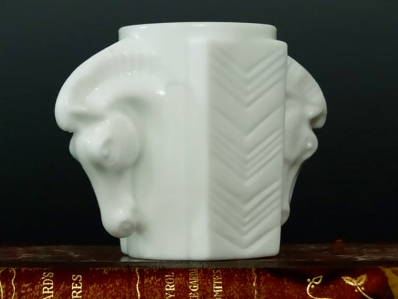 Vasen Vintage Art Deco Macbeth Evans Double Horsehead Milk Glass
