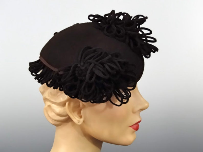 Chocolate Brown Felt Tilt Hat Calot with Looped Trim Vintage 1940's Fashions image 8