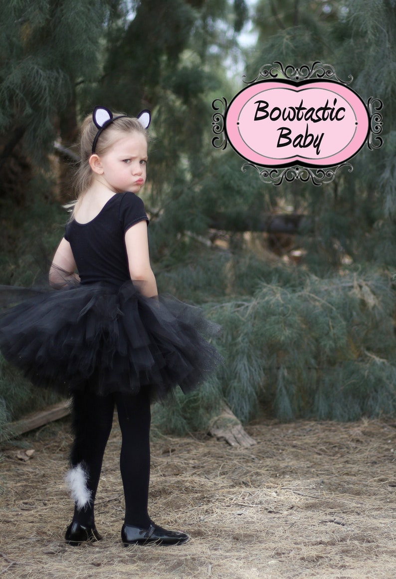 Cat costume . Girls Halloween costume. Black cat tutu set with ears image 5