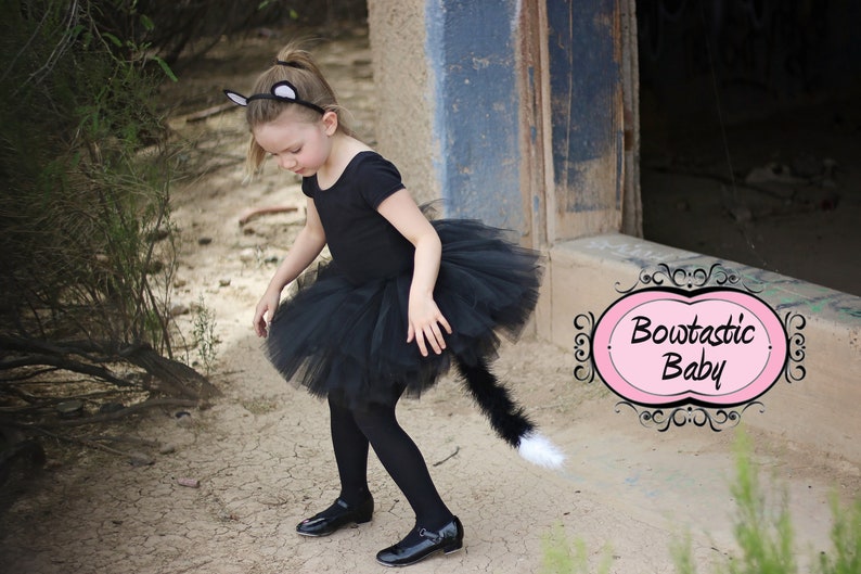 Cat costume . Girls Halloween costume. Black cat tutu set with ears image 9