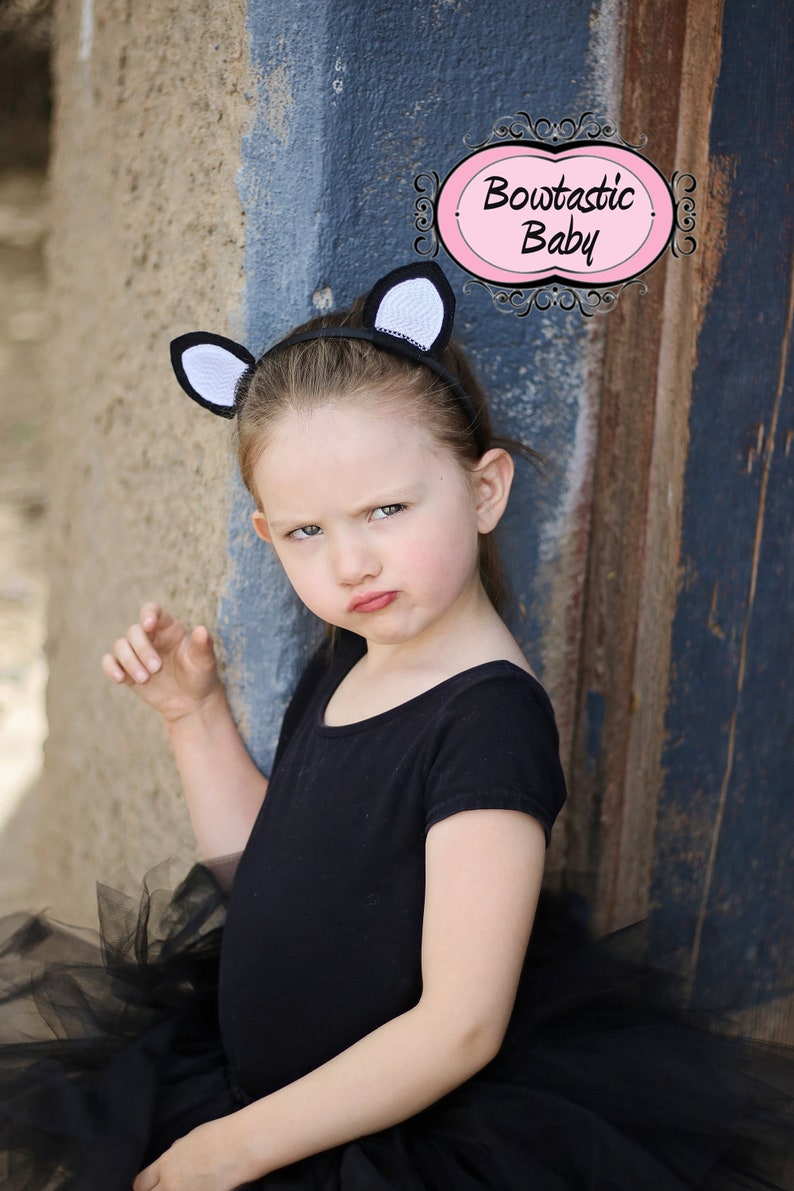 Cat costume . Girls Halloween costume. Black cat tutu set with ears image 6