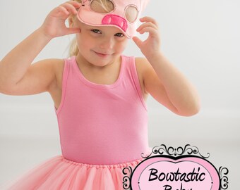 Pig costume . Girls Halloween costume.  Pink tutu set with ears