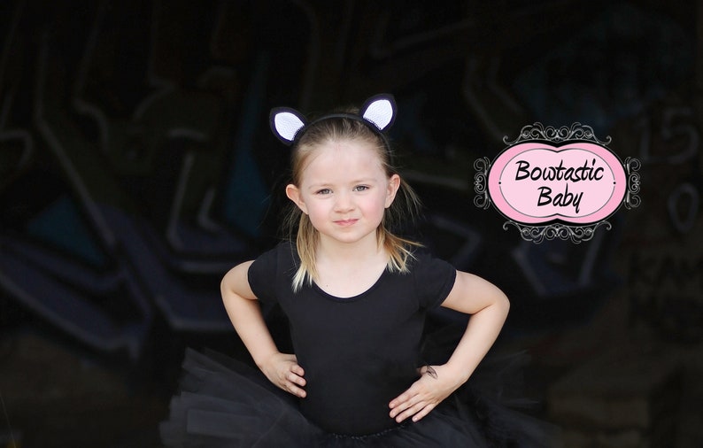 Cat costume . Girls Halloween costume. Black cat tutu set with ears image 4