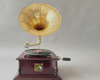手作りのアンティークスタイルの蓄音機：シェラックレコードプレーヤー