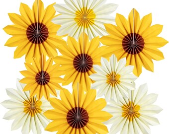 Abanicos de papel con girasoles y flores de seda / Decoración floral amarilla para la pared de la fiesta