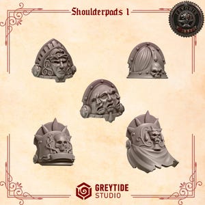 Peut inclure: Présentation de cinq épaulières grises avec des motifs sculptés détaillés. Chaque épaulière présente des éléments uniques, notamment des visages, des crânes et des motifs ornés. Le texte "Shoulderpads 1" est en haut, avec le logo "GREYTIDE STUDIO" en bas.