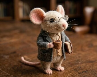 Needle Felted Mouse Teacher Doll, Wool Miniature Animal Figurine, Professor Mouse with Glasses